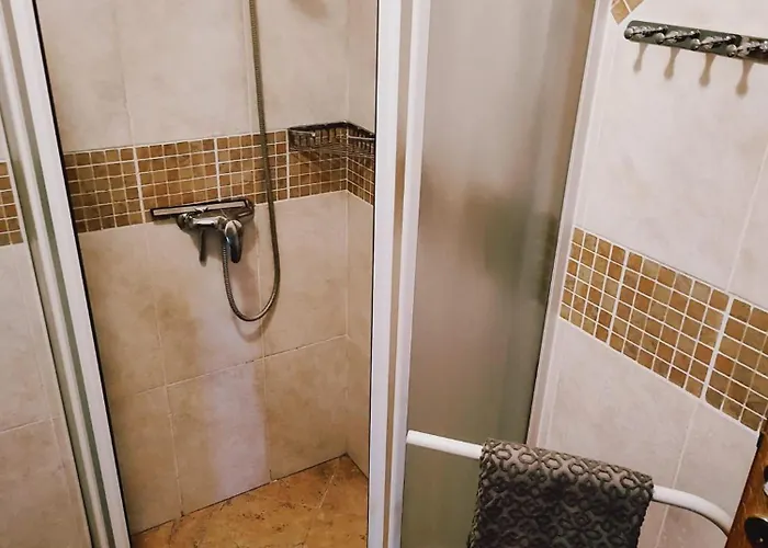 Hilltop Apartament Risika