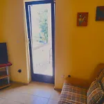 Hilltop Apartament *