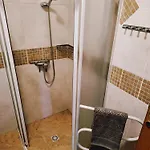 Hilltop Apartament Risika