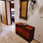 Hilltop Apartament Risika