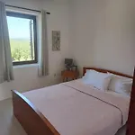 Apartment Hilltop Risika