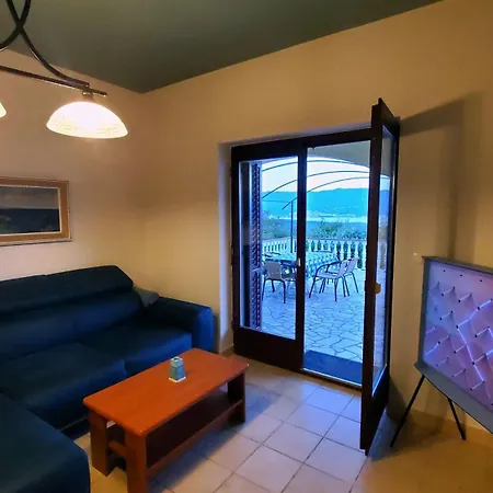Hilltop ריסיקה