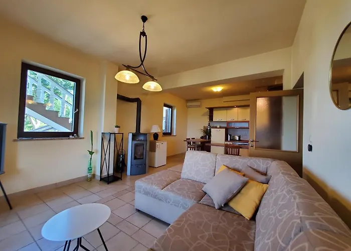 Διαμέρισμα Hilltop Risika