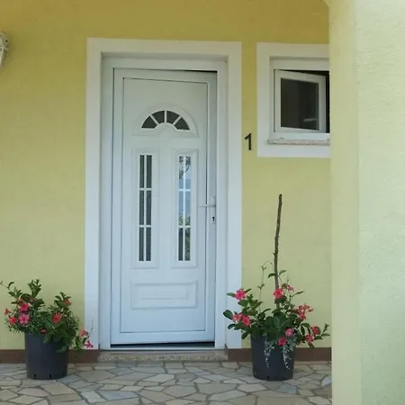Hilltop Apartman Risika